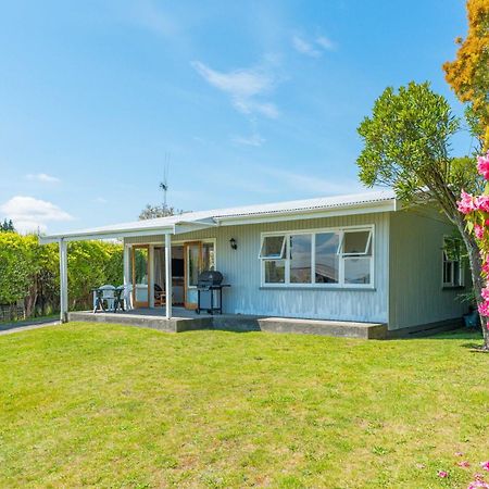 Lakeview Cottage - Rainbow Point Holiday Home Taupo Zewnętrze zdjęcie