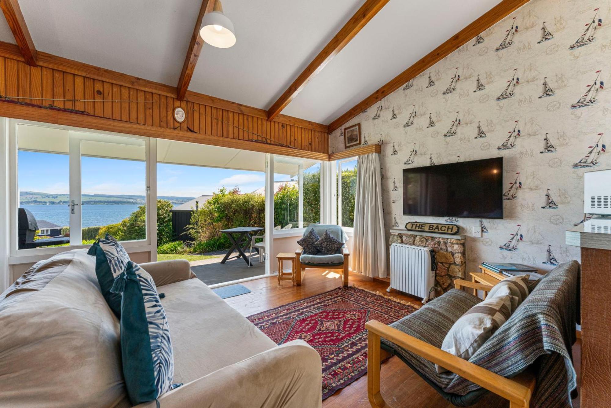 Lakeview Cottage - Rainbow Point Holiday Home Taupo Zewnętrze zdjęcie